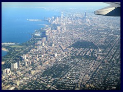 Flight  Toronto - Chicago 14 - Chicago skyline, Lake Michigan